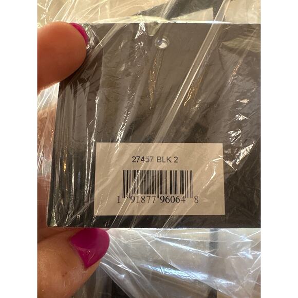 Mac Duggal 27457 Halter Neck Pleated Jumpsuit in Black Size 2 NWT in Plastic - Picture 6 of 6